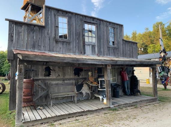 Clarke Motel (Motel Clark) - Recent Photos From Website (newer photo)